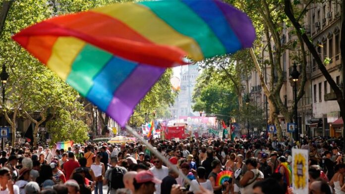 1010x567_marcha-lgbt-507671-183552