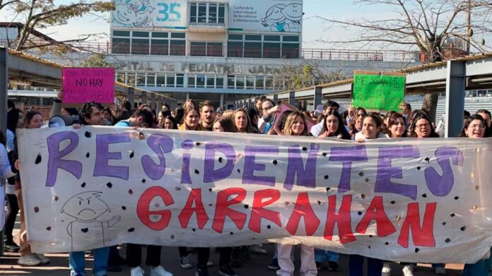 1010x567_medicos-hospital-garrahan-518847-115924