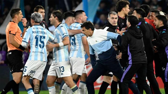1010x567_gustavo-costas-expulsion-522993-073810