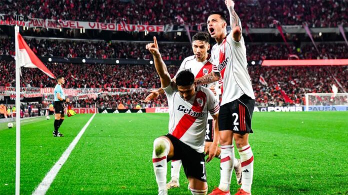 1010x567_salas-festejo-river-523103-160152